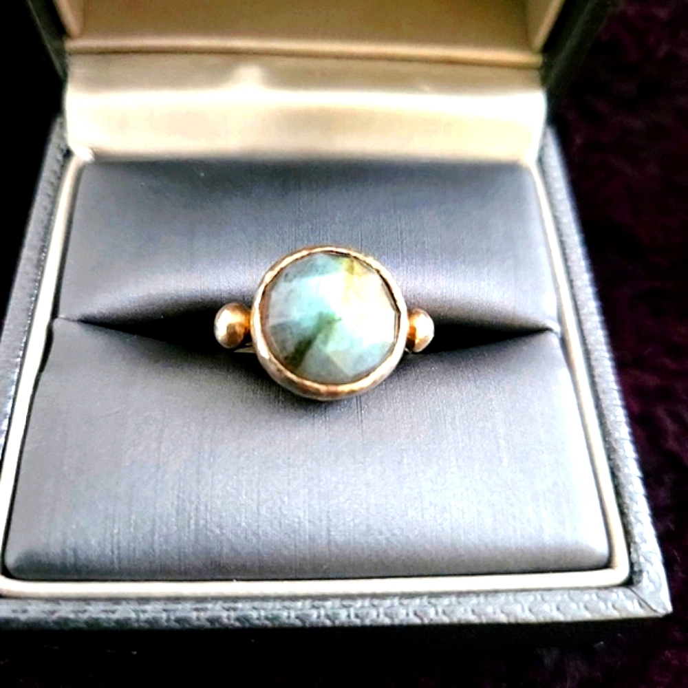 Labrodite Ring - Picture 2 of 8